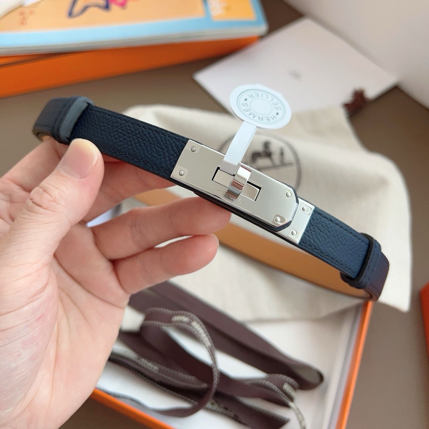 Hermes Kelly 18 Belt in Blue Nuit Epsom Leather - Image 3