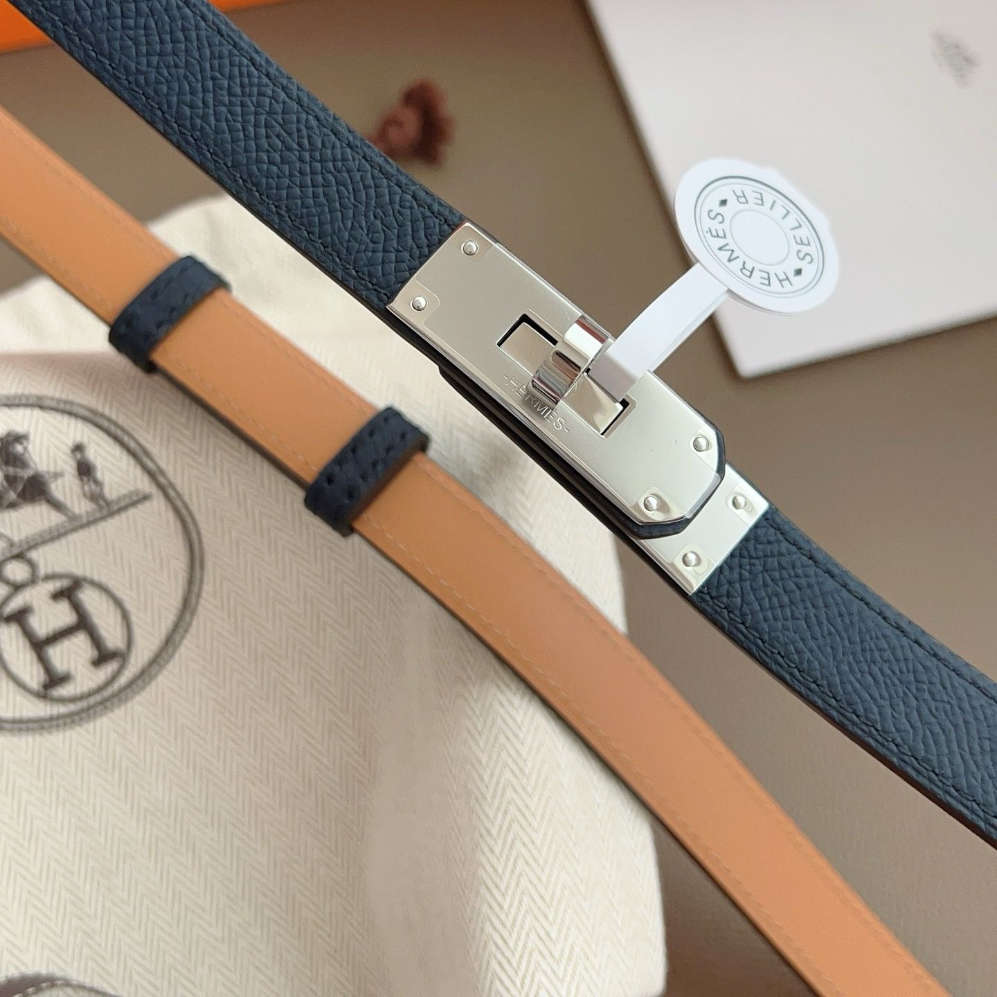 Hermes Kelly 18 Belt in Blue Nuit Epsom Leather - Image 6