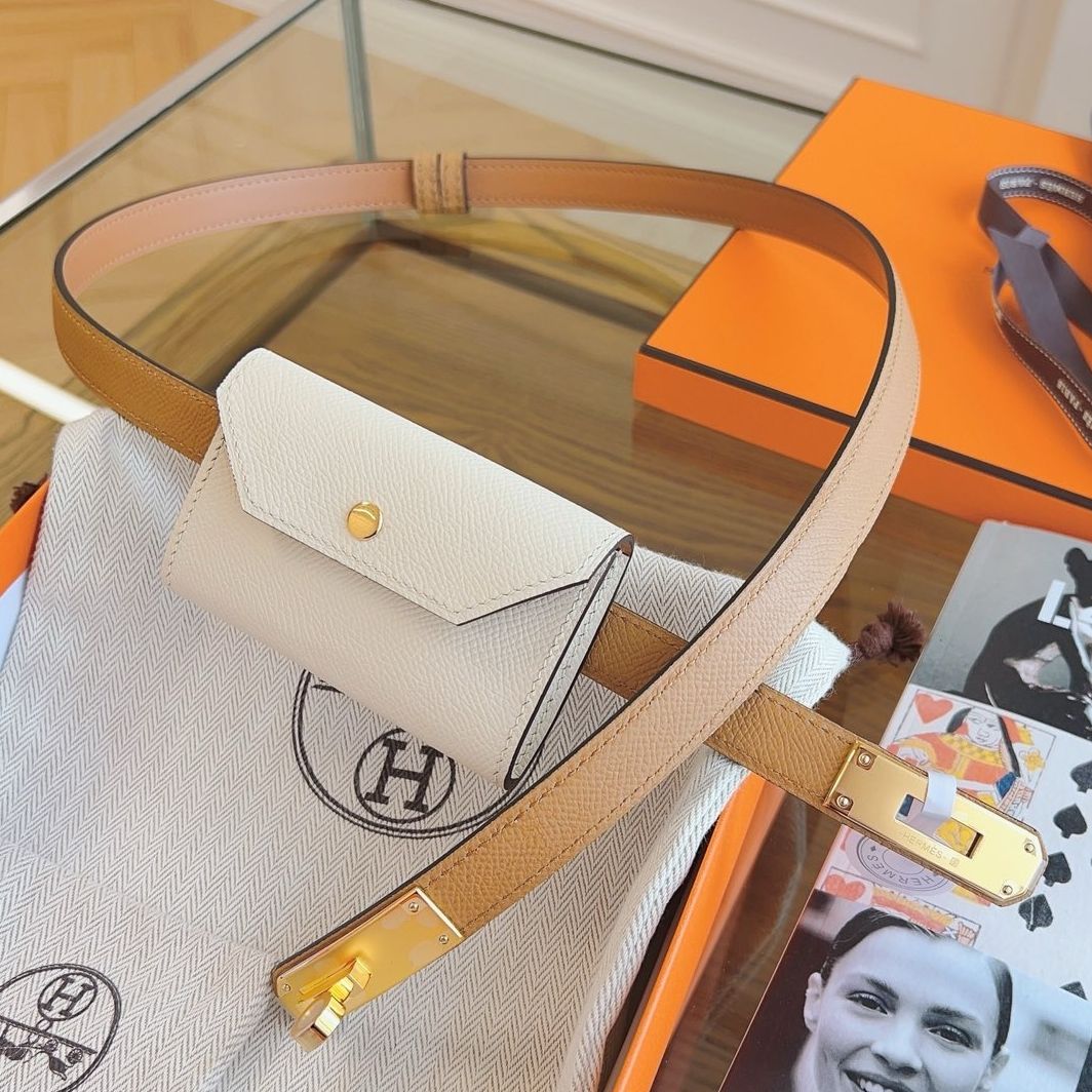 Hermes Kelly Pocket 18 Belt in Biscuit and White Epsom Calfkin