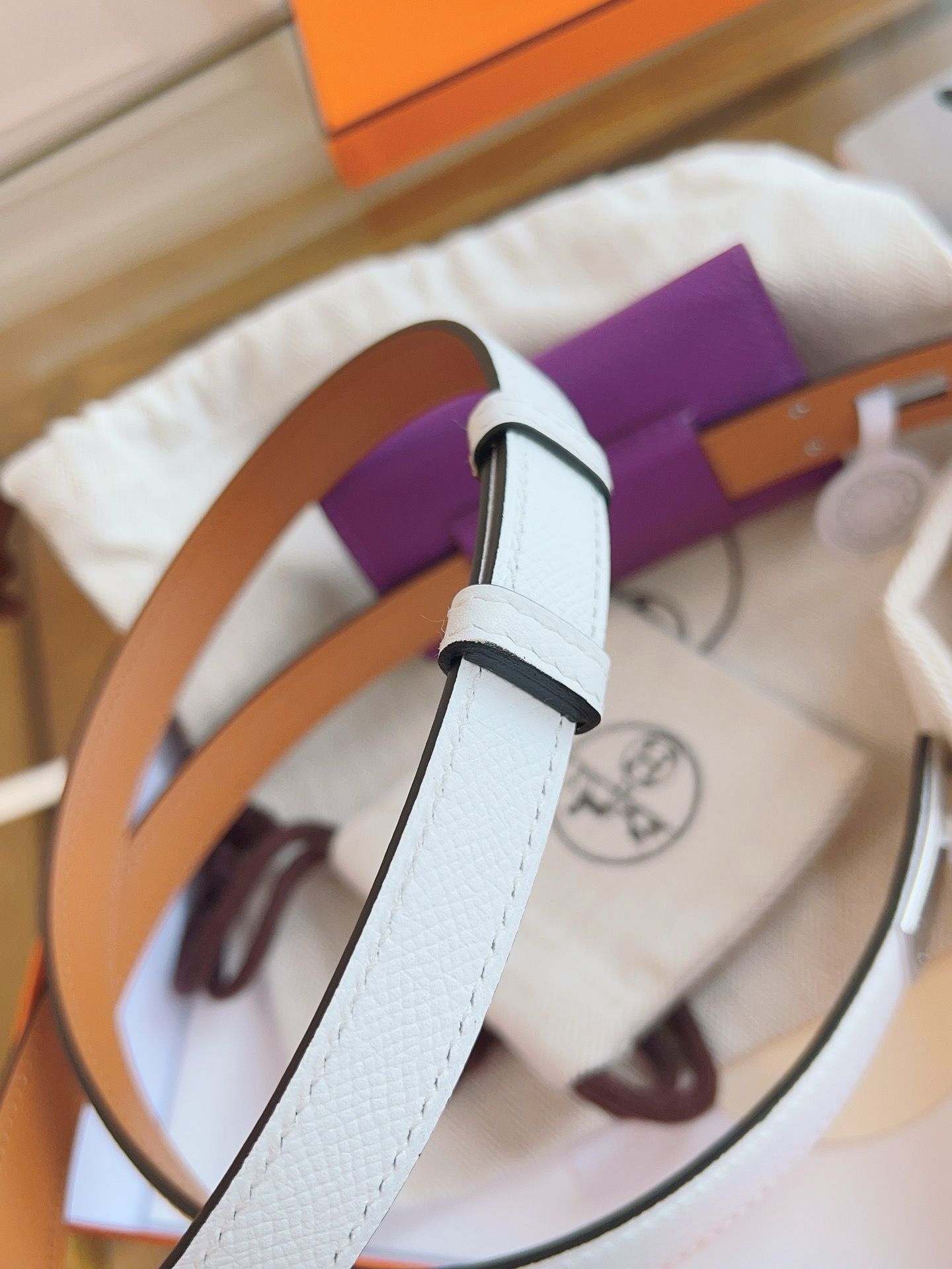 Hermes Kelly Pocket 18 Belt in White and Violet Epsom Calfskin - Image 9