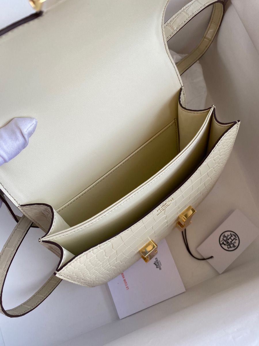 Hermes Constance 18 Handmade Bag In Vanille Matte Alligator Leather - Image 8