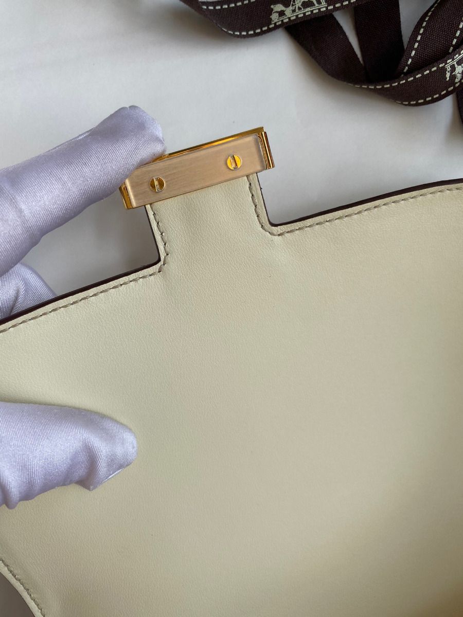 Hermes Constance 18 Handmade Bag In Vanille Matte Alligator Leather - Image 10
