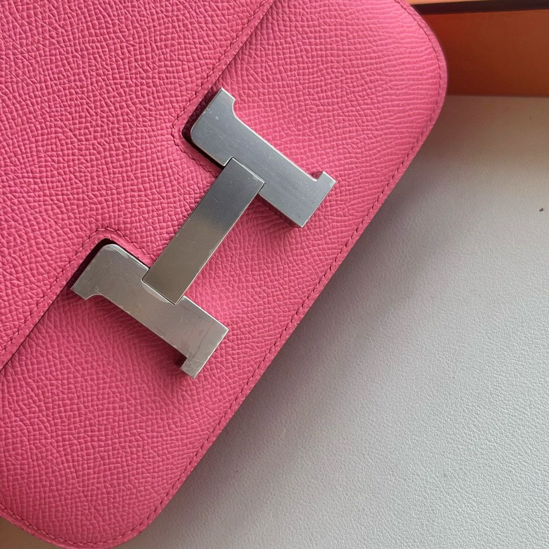 Hermes Constance 18 Handmade Bag in Rose Azalee Epsom Calfskin - Image 3