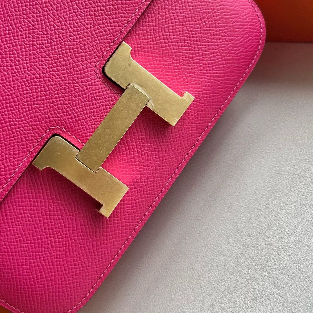 Hermes Constance 18 Handmade Bag in Rose Tyrien Epsom Calfskin - Image 3