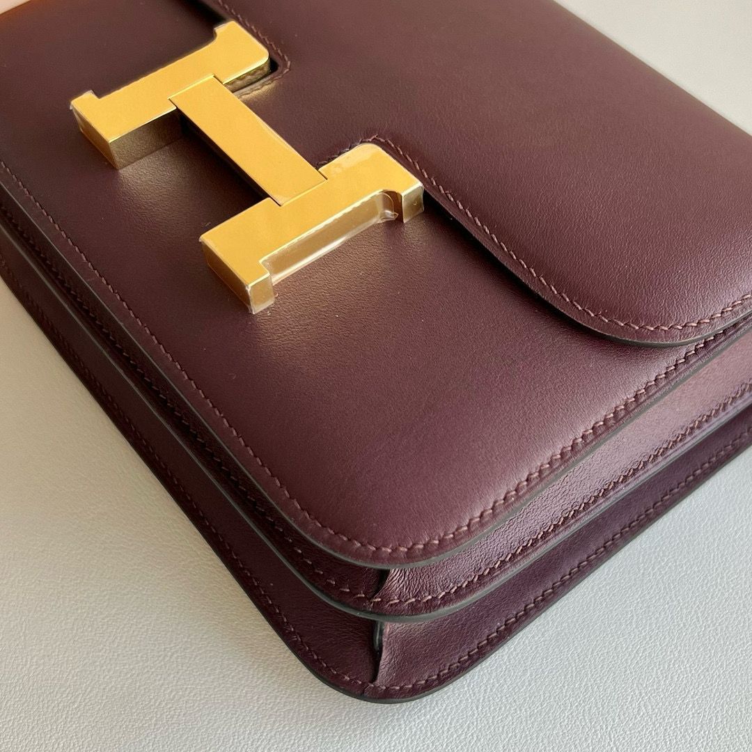 Hermes Constance 18 Handmade Bag in Bordeaux Swift Calfskin - Image 3