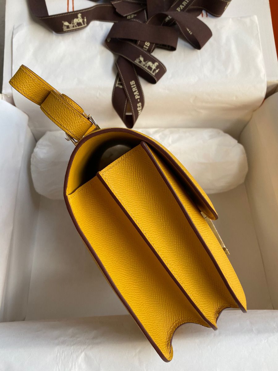 Hermes Constance 24 Handmade Bag In Jaune Ambre Epsom Calfskin - Image 4