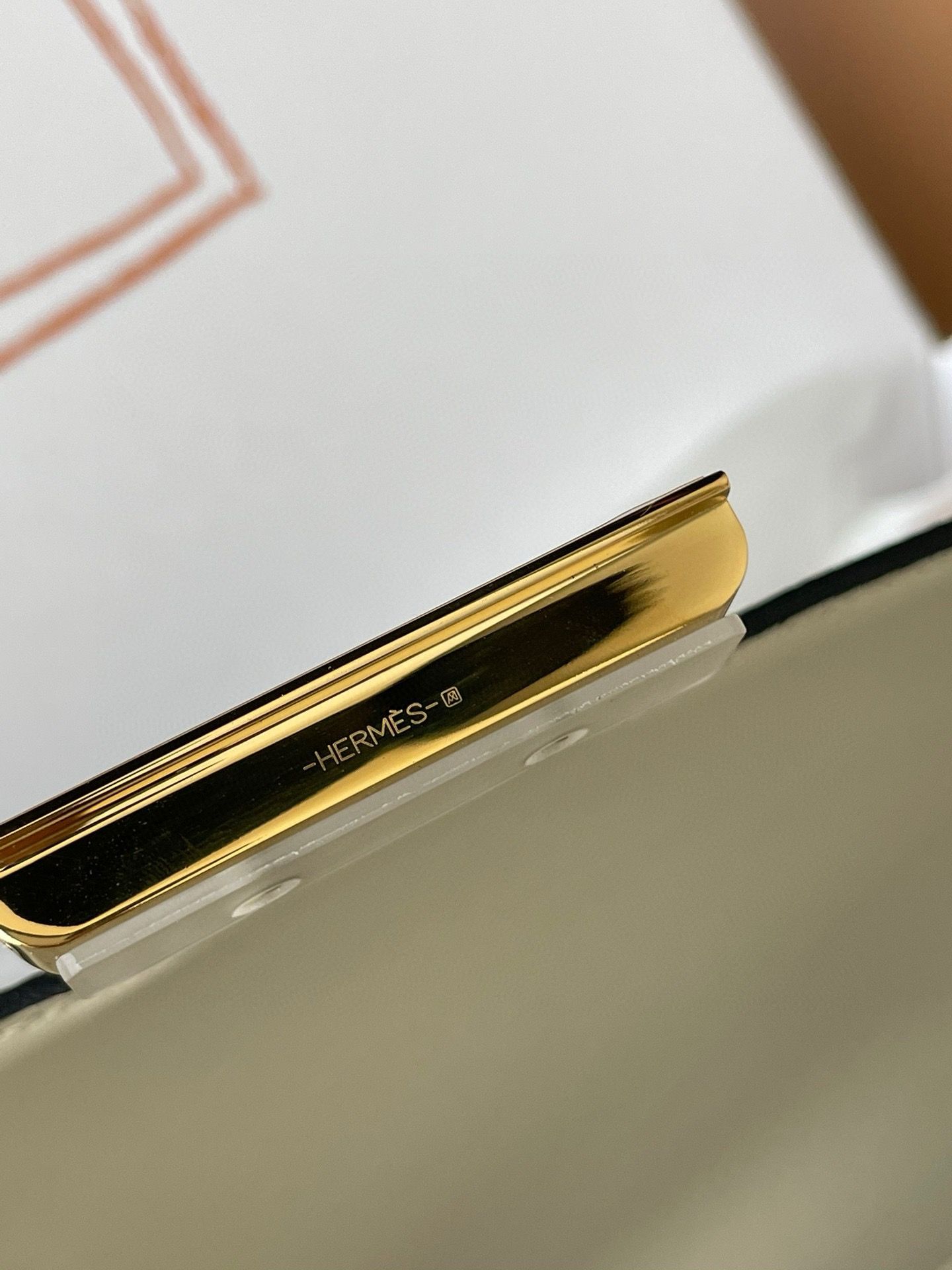 Hermes Constance 24 Handmade Bag in Ombre Natural Lizard Skin - Image 9