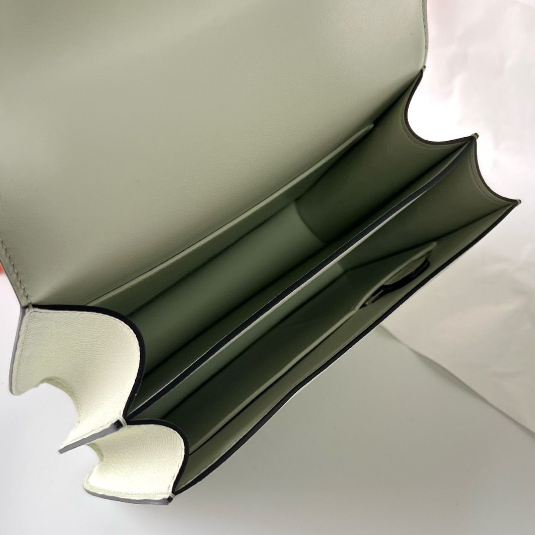 Hermes Constance 1-18 Mirror Bag In Vert Fizz Epsom Calfskin - Image 8