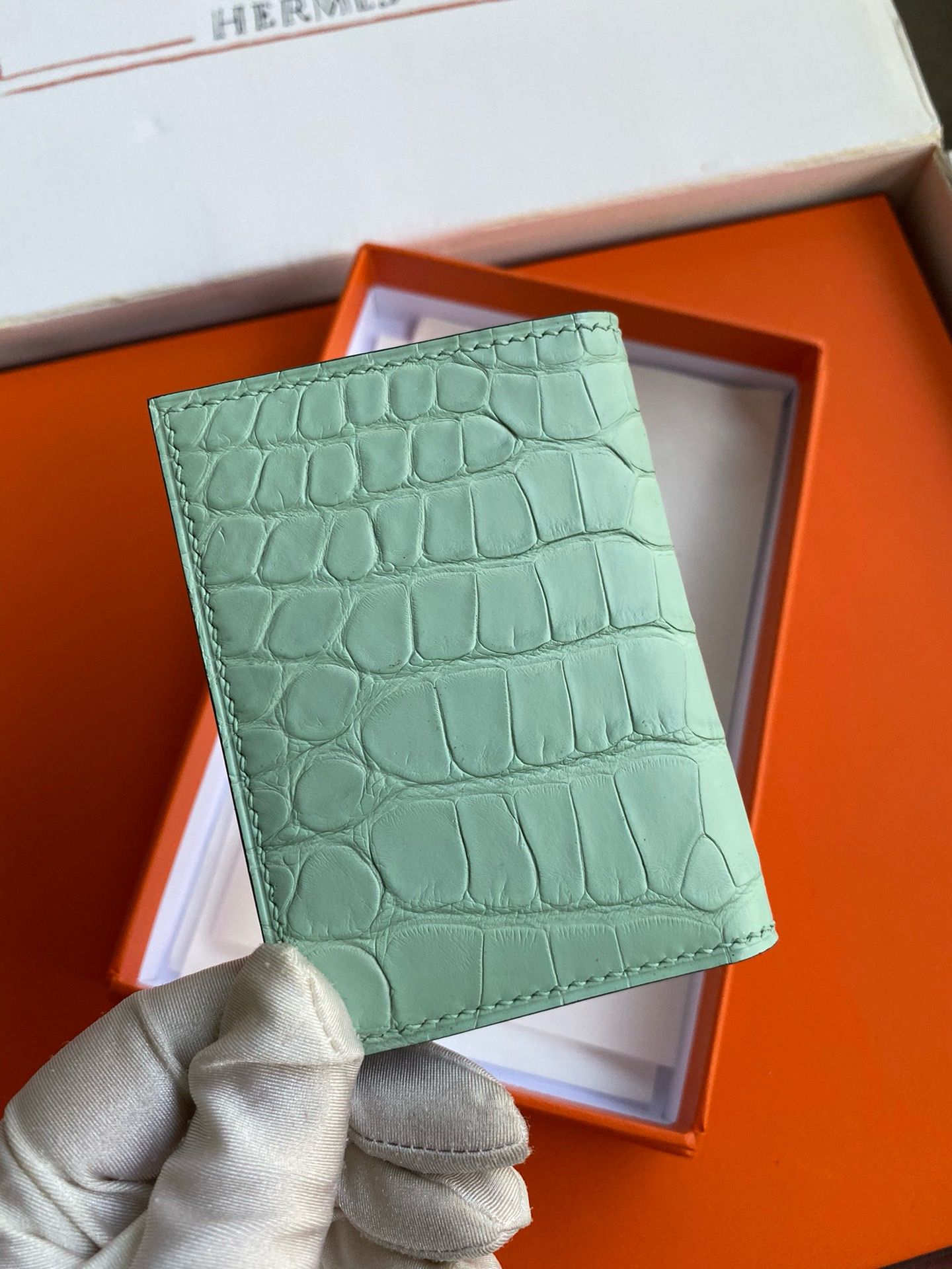 Hermes MC² Euclide Card Holder in Vert D'eau Matte Alligator Leather - Image 6
