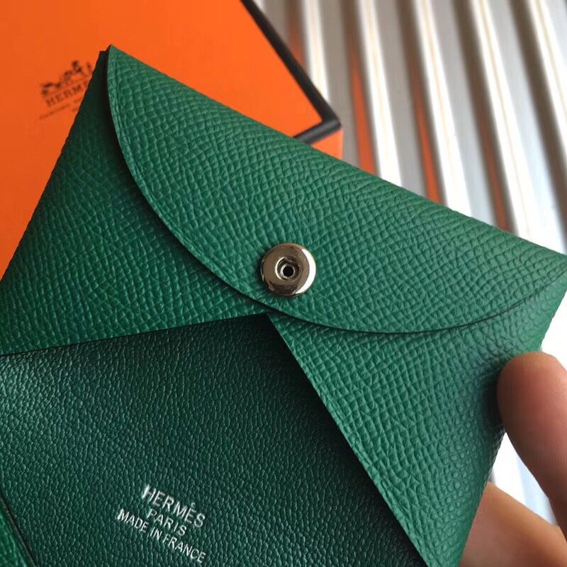 Hermes Calvi Card Holder In Green Epsom Leather - Image 4
