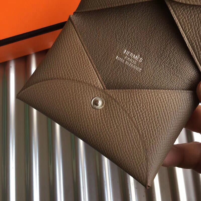 Hermes Calvi Card Holder In Taupe Epsom Leather - Image 5