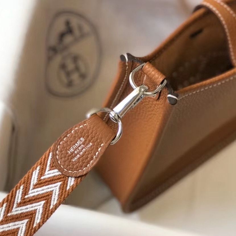 Hermes Evelyne III TPM Bag In Gold Clemence Leather - Image 5