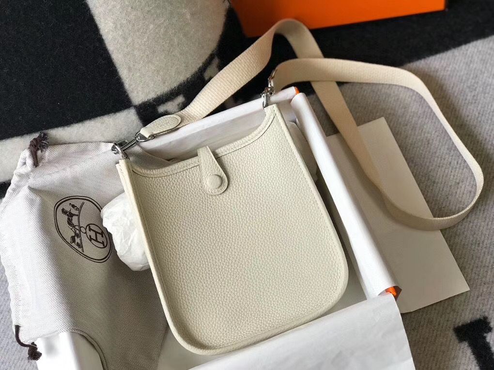 Hermes Evelyne III TPM Bag In beton Clemence Leather - Image 3