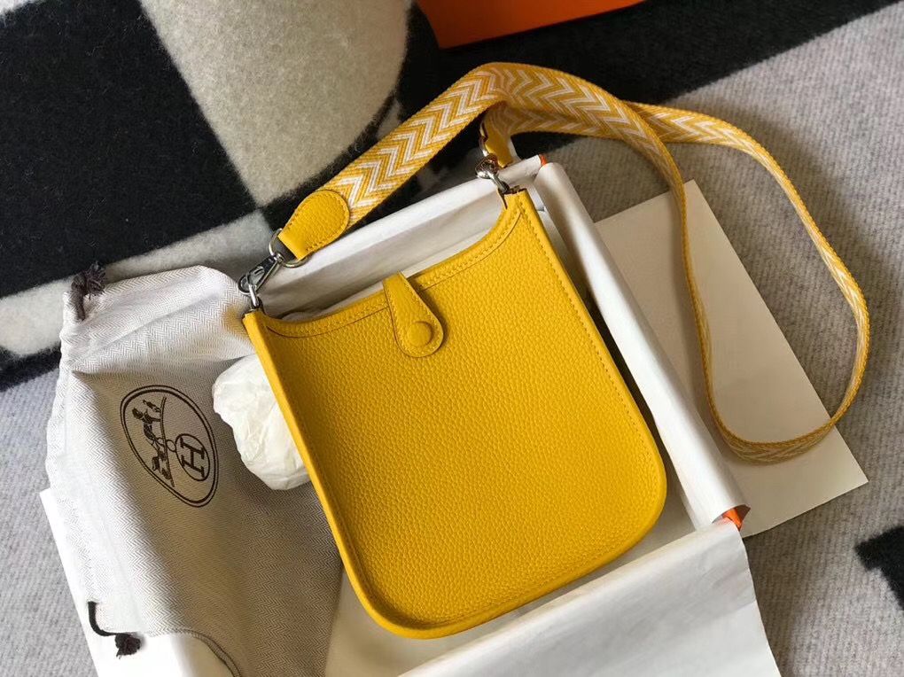 Hermes Evelyne III TPM Bag In Yellow Clemence Leather - Image 3