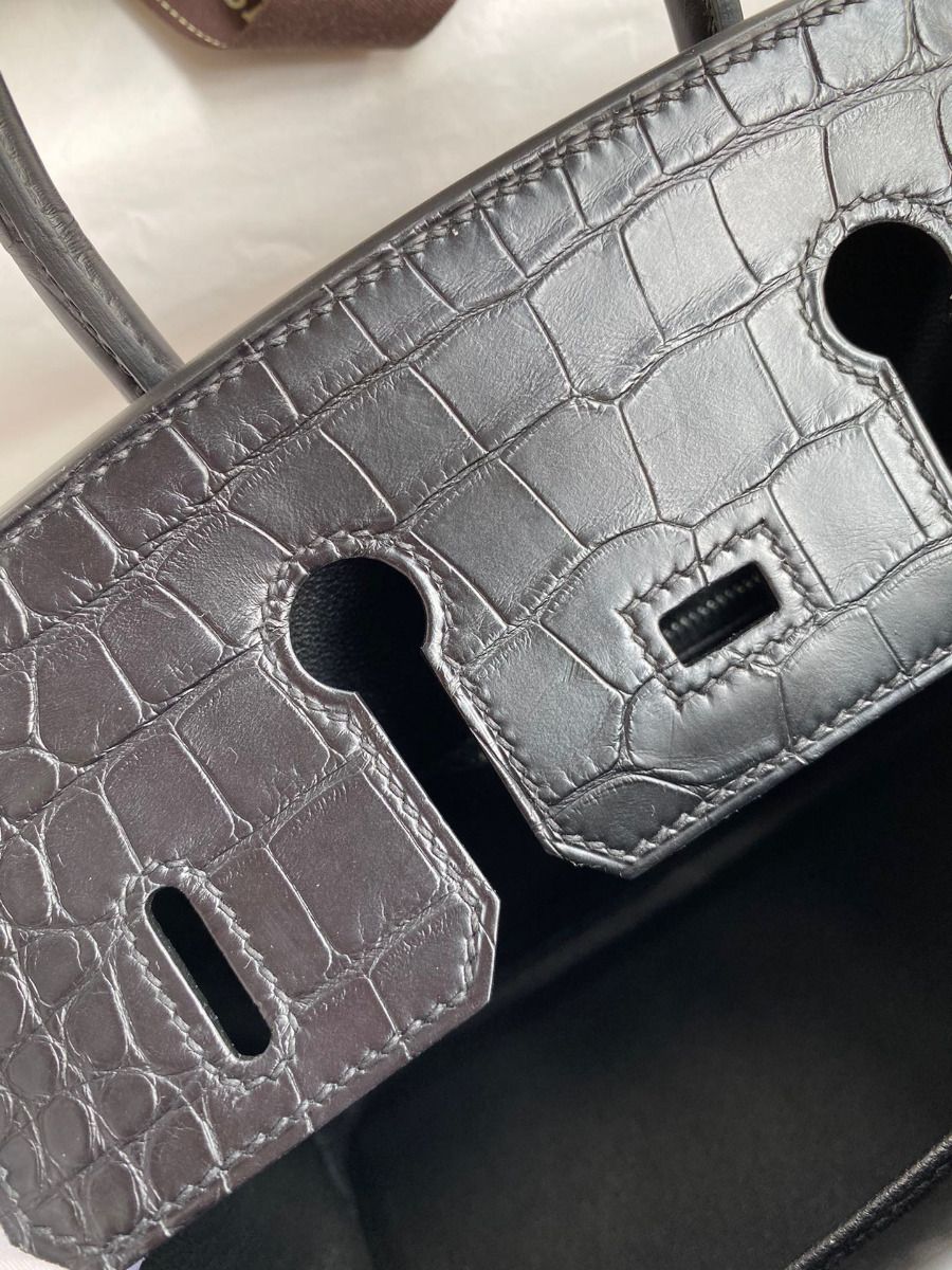 Hermes Birkin 25 Bag In Black Matte Alligator Crocodile Skin - Image 10