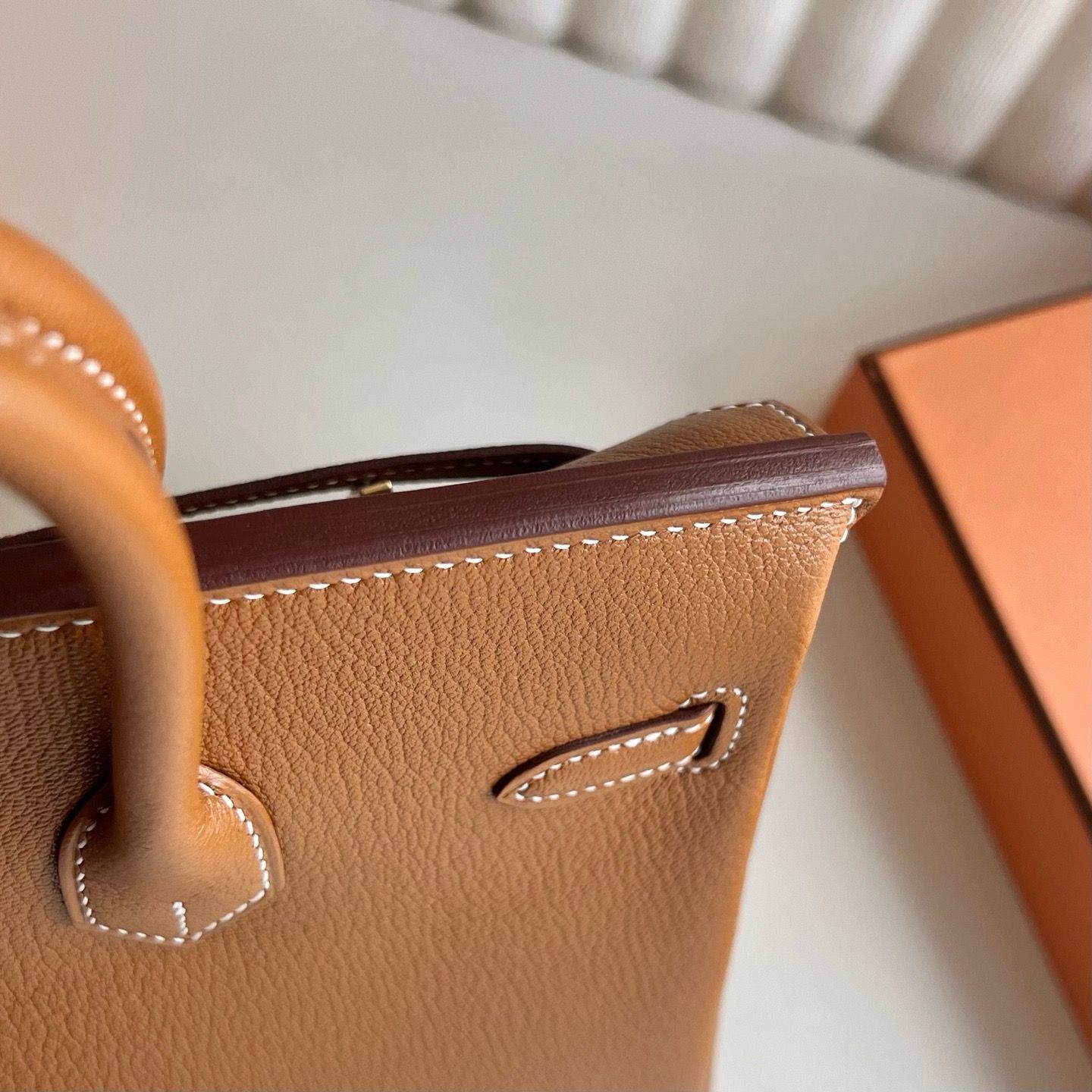 Hermes Birkin 25 Retourne Handmade Bag in Gold Chevre Mysore Goatskin - Image 9