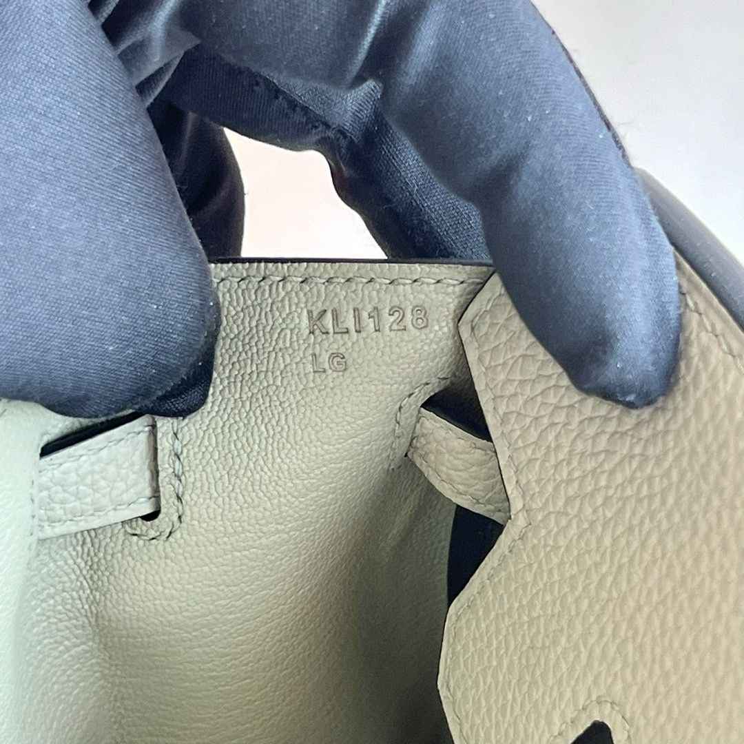 Hermes Birkin 25 Retourne Handmade Bag in Sauge Clemence Leather - Image 6