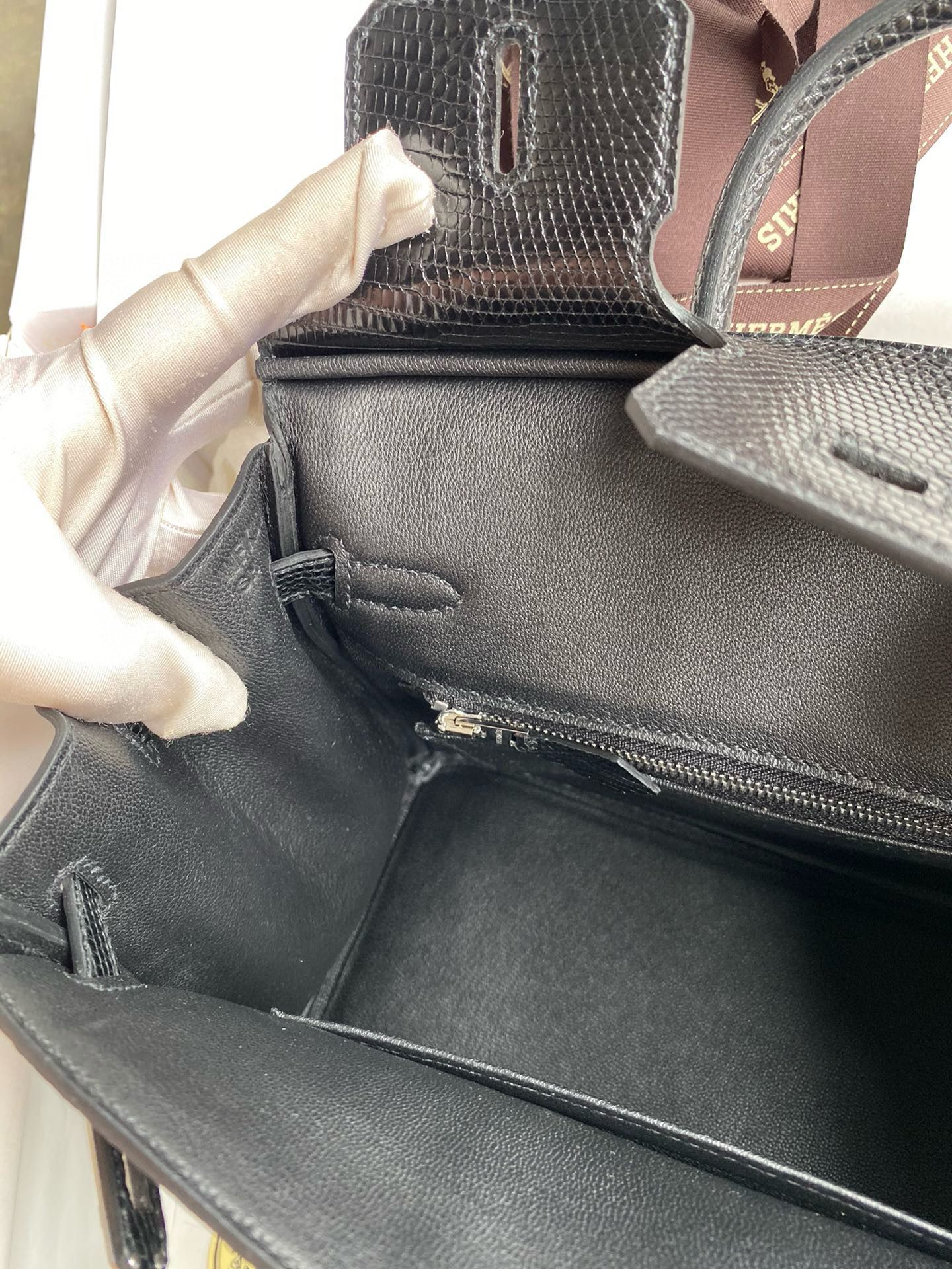 Hermes Birkin 25 Retourne Handmade Bag in Black Lizard Leather - Image 10