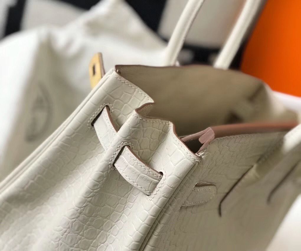 Hermes Birkin 30cm Bag In White Embossed Crocodile Leather - Image 4