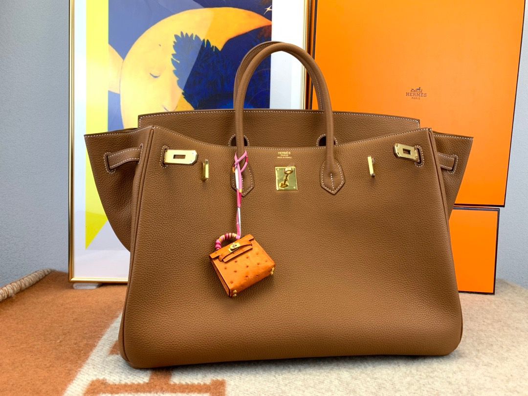 Hermes Birkin 40 Handmade Bag In Gold Clemence Leather - Image 4
