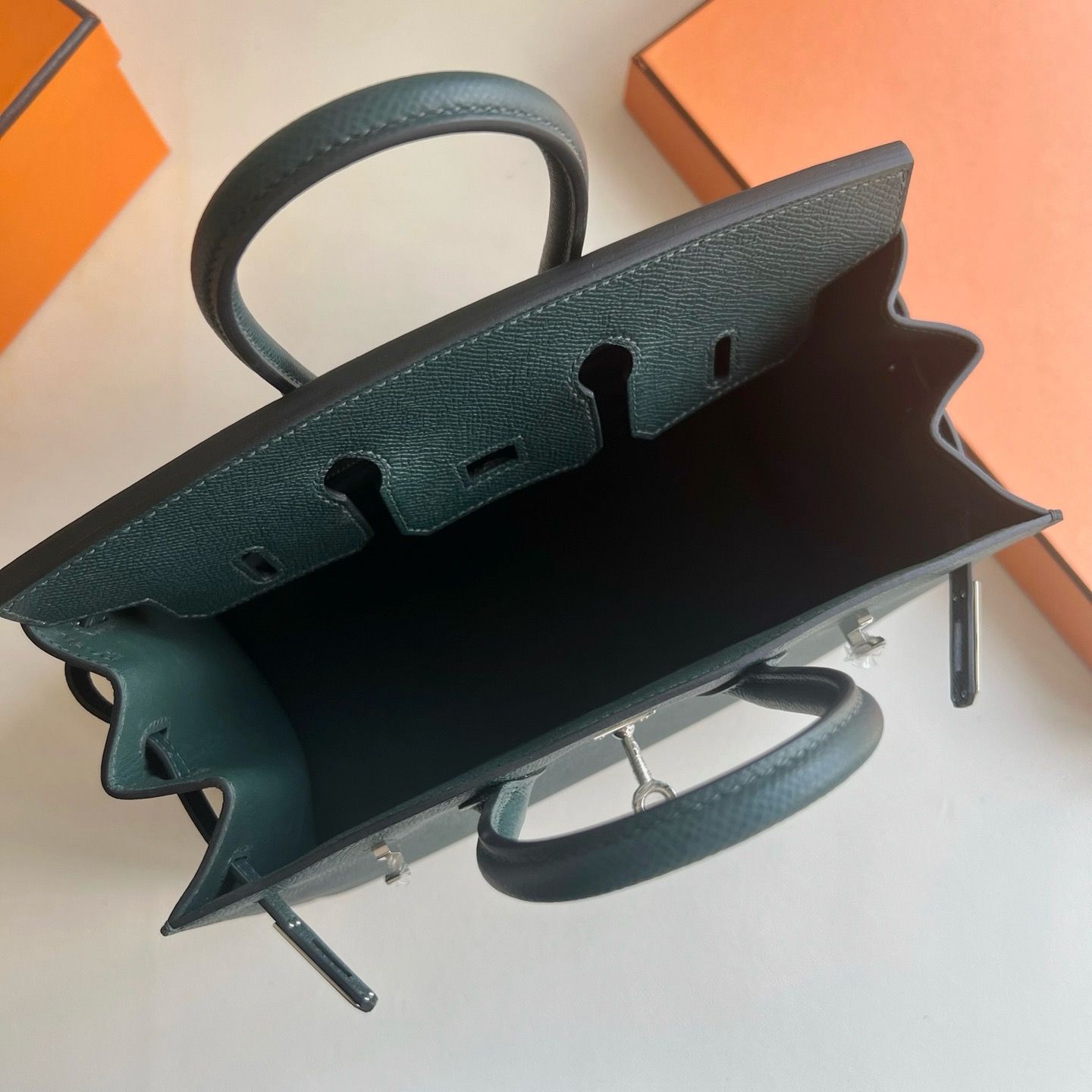 Hermes Birkin 25 Sellier Handmade Bag in Vert Cypres Epsom Calfskin - Image 3