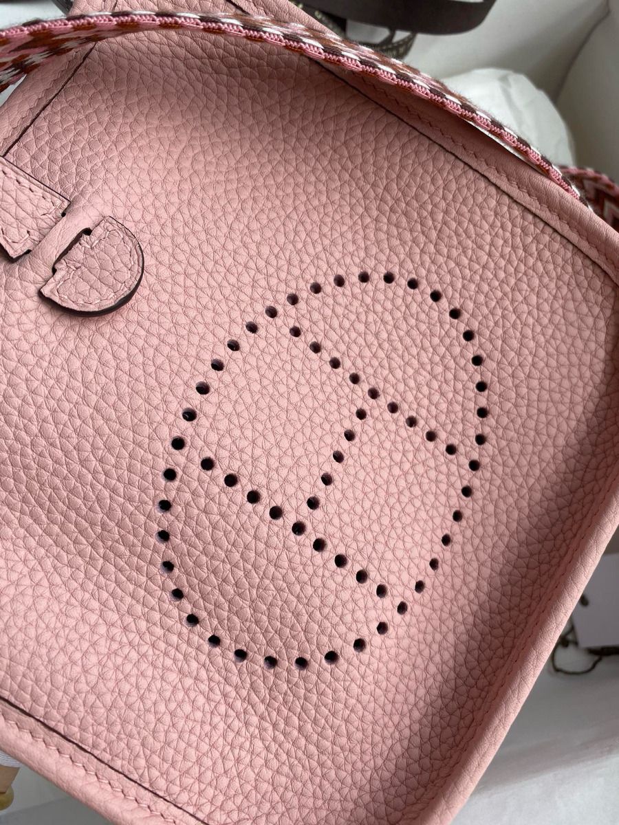 Hermes Evelyne Mini Handmade Bag in Pink Clemence Leather - Image 4