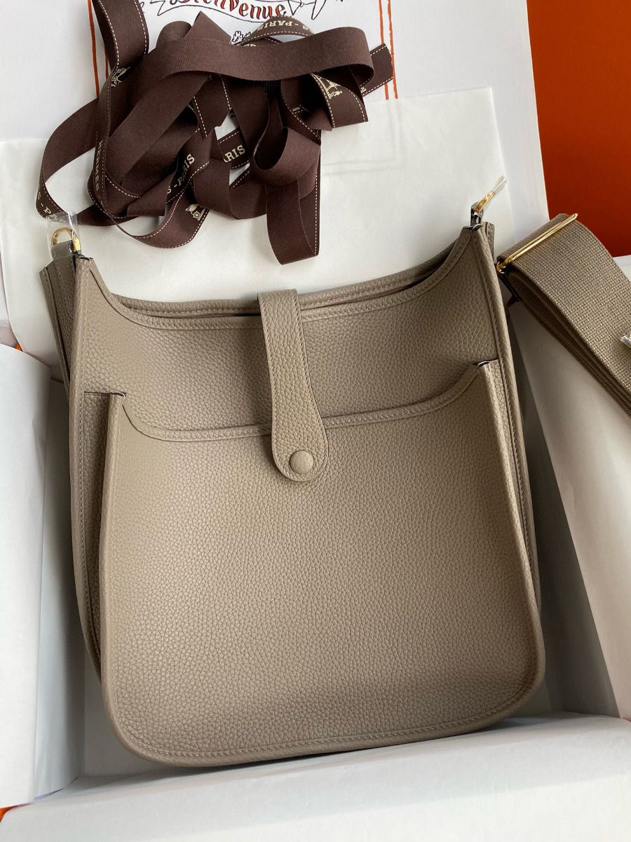 Hermes Evelyne III PM 29 Handmade Bag in Gris Asphalt Clemence Leather - Image 3