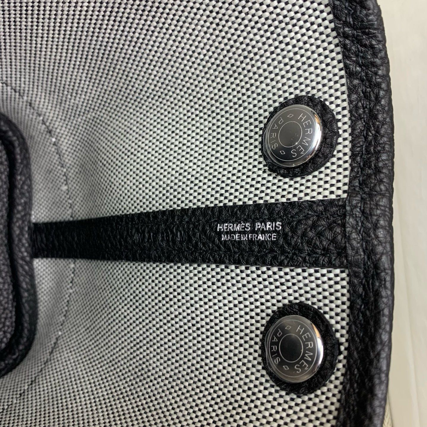 Hermes Neo Garden Party 23 Bag in Canvas and Black Negonda Calfskin - Image 5