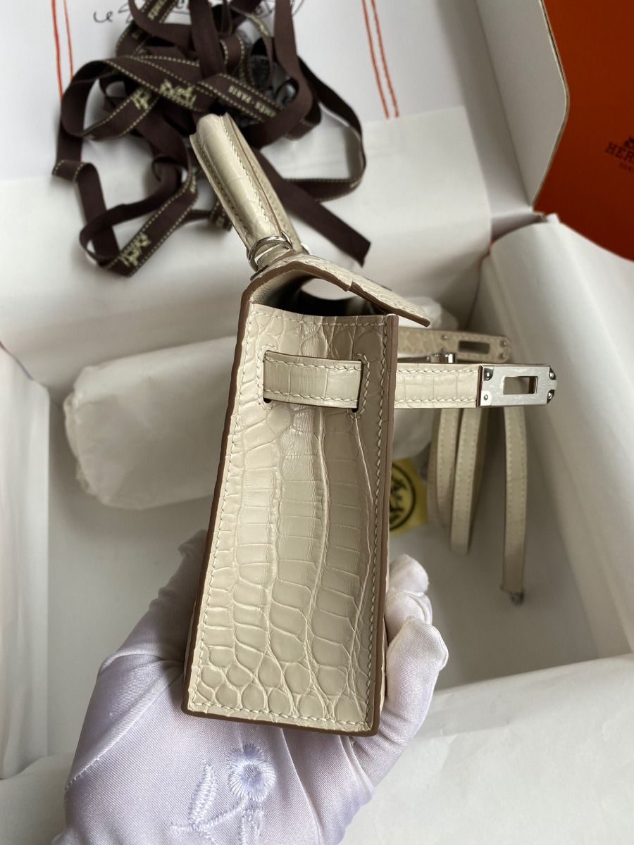 Hermes Kelly Mini II Sellier Handmade Bag In Beton Matte Alligator Leather - Image 7