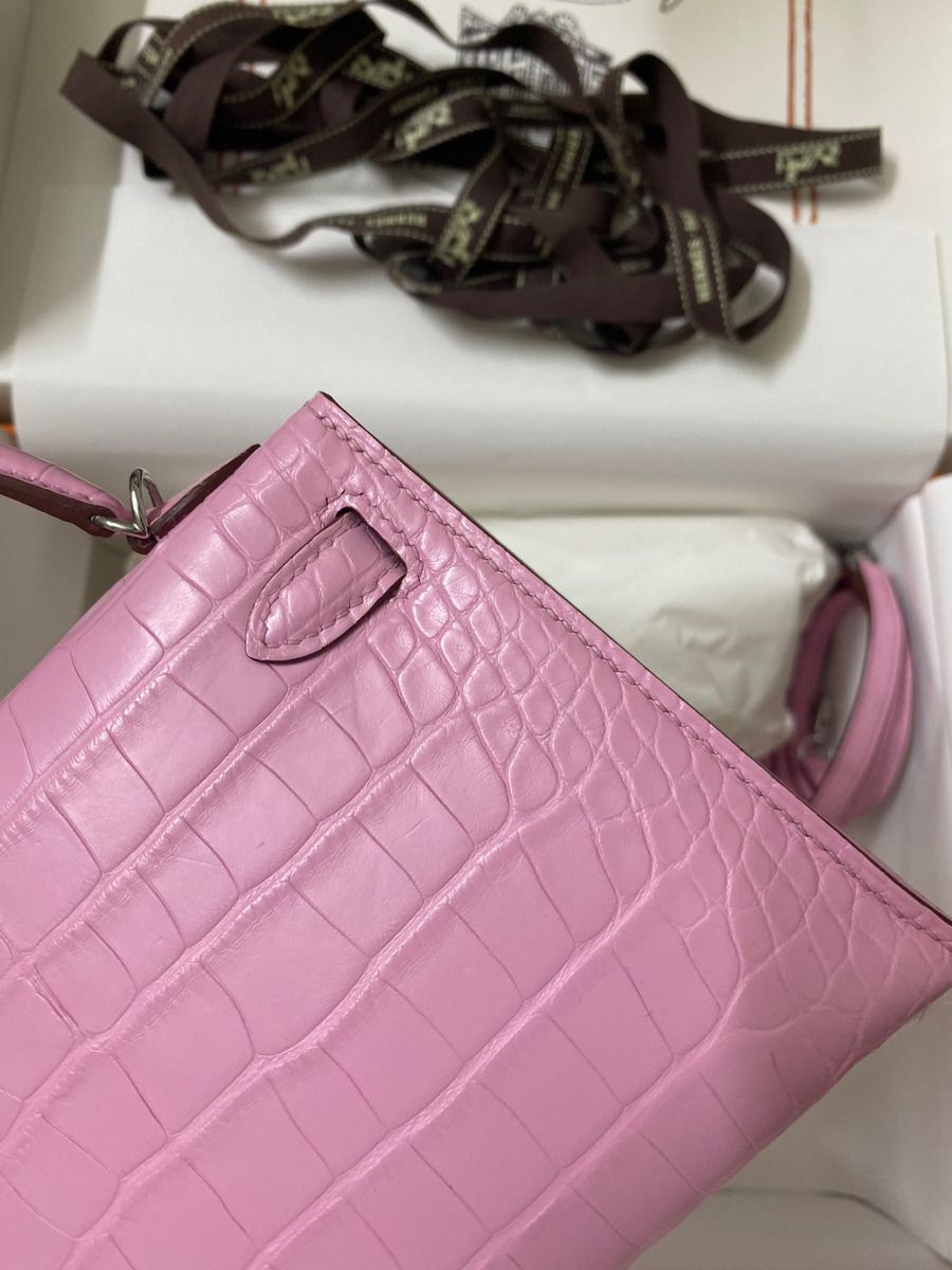 Hermes Kelly Mini II Sellier Handmade Bag In Mauve Sylvestre Matte Alligator Leather - Image 6