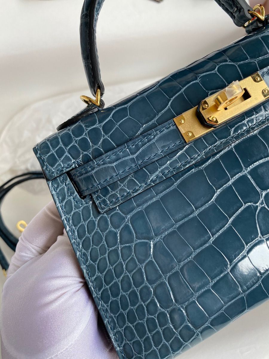 Hermes Kelly Mini II Sellier Handmade Bag In Blue Jean Shiny Alligator Leather - Image 4