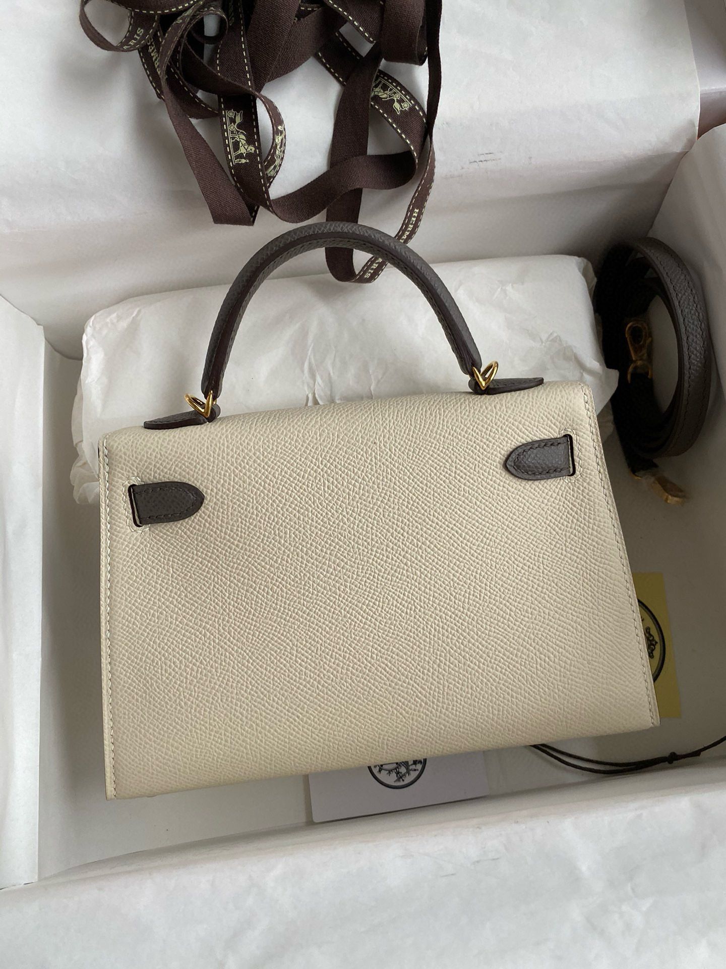 Hermes Kelly Mini II Sellier Bicolor Handmade Bag in Craie and Etain Epsom Calfskin - Image 3