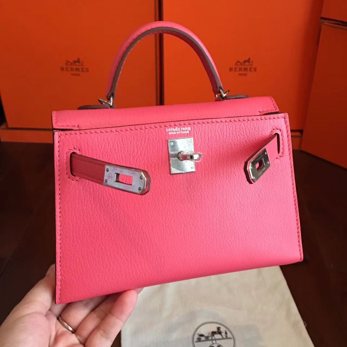 Hermes Kelly Mini II Handmade Bag In Rose Lipstick Chevre Leather - Image 5