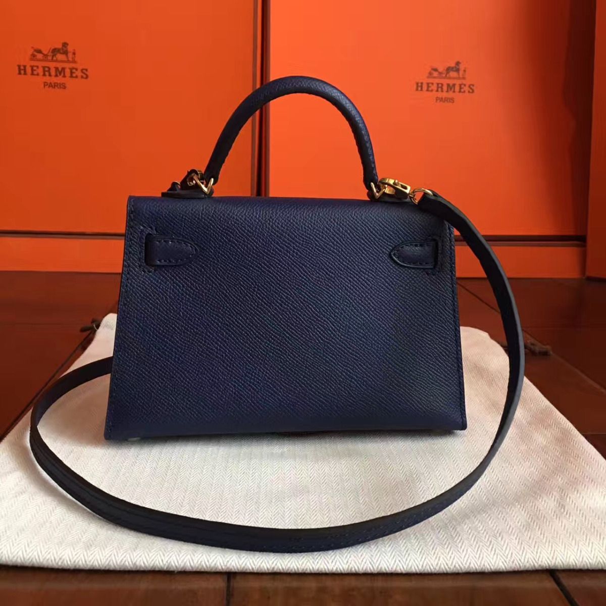 Hermes Kelly Mini II Handmade Bag In Sapphire Epsom Leather - Image 3