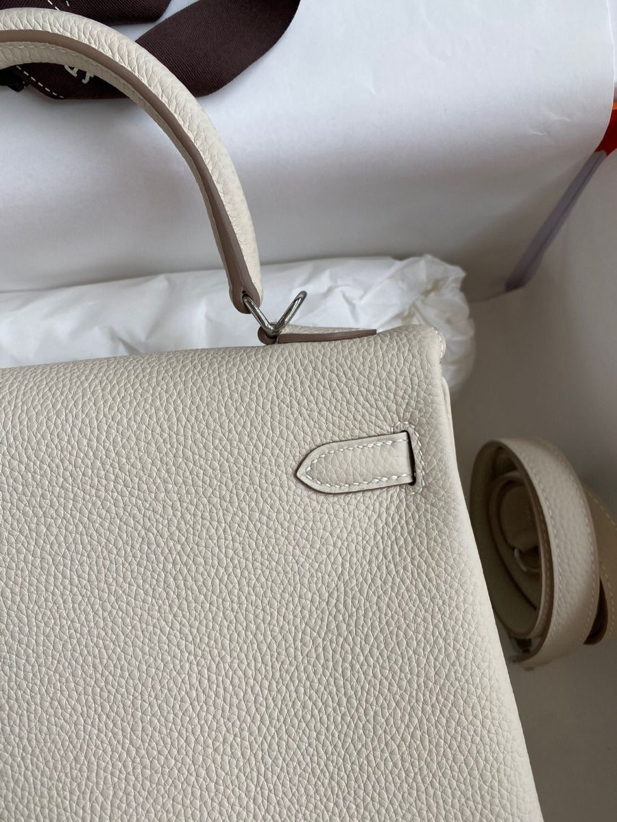 Hermes Kelly Retourne 25 Handmade Bag In Craie Clemence Leather - Image 5