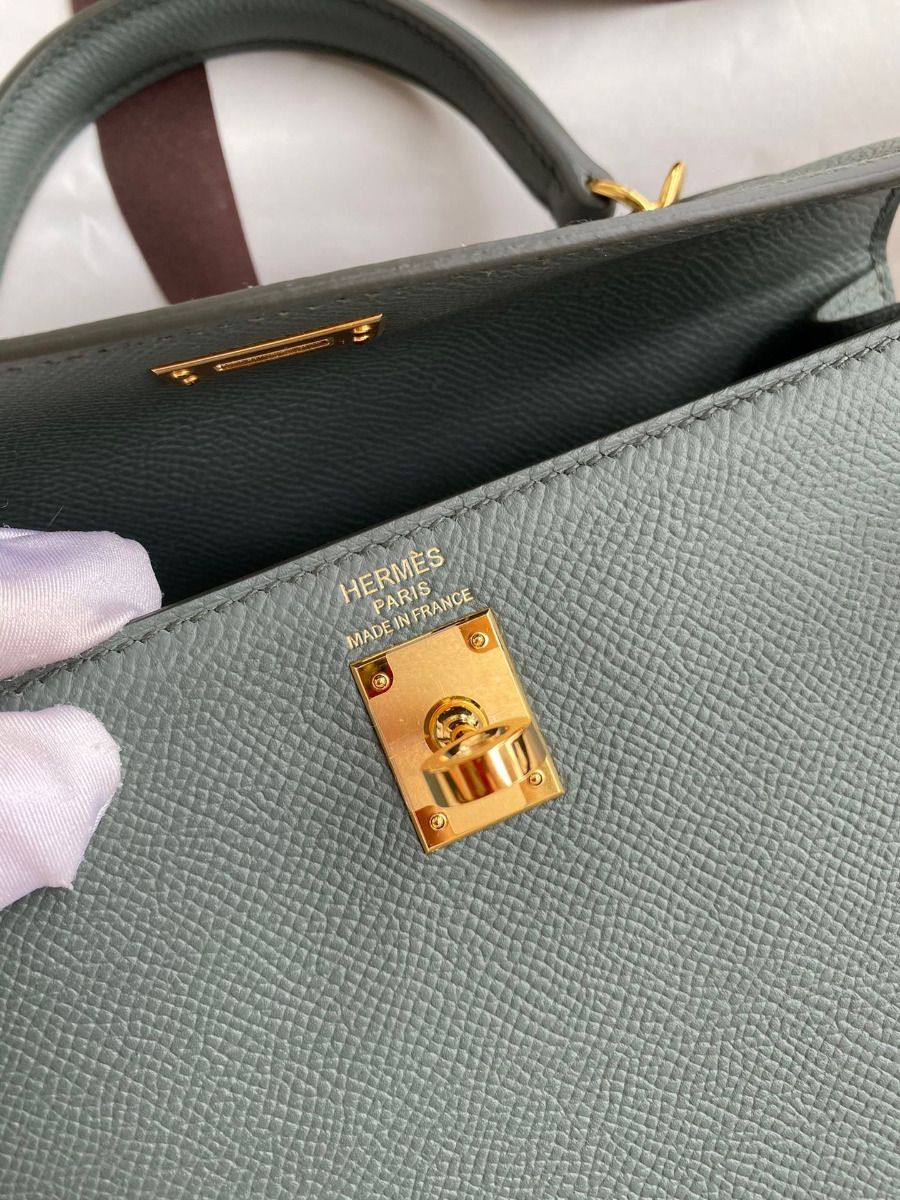 Hermes Kelly Sellier 25 Handmade Bag In Vert Amande Epsom Calfskin - Image 8