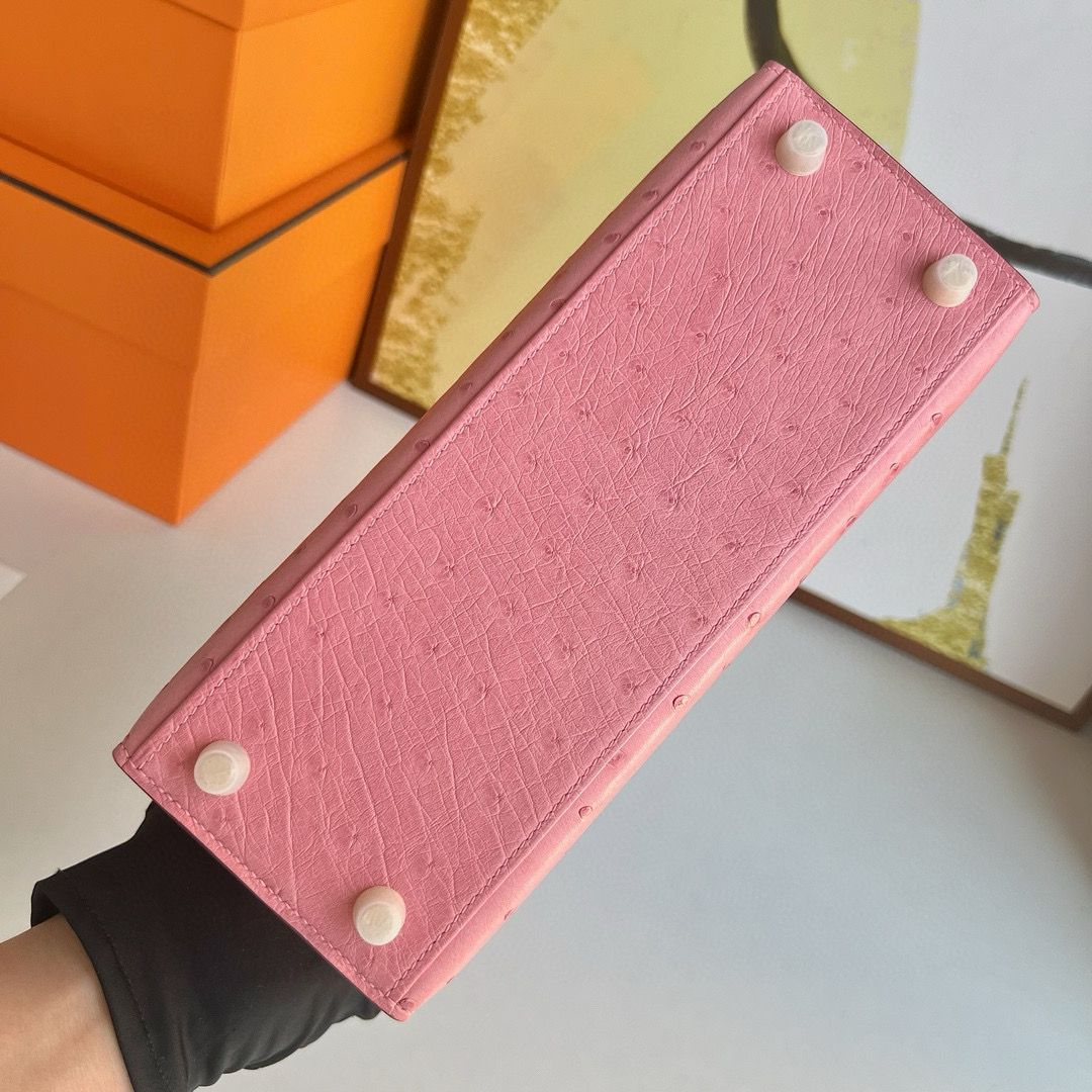 Hermes Kelly Sellier 25 Handmade Bag in Rose Bubblegum Ostrich Leather - Image 9
