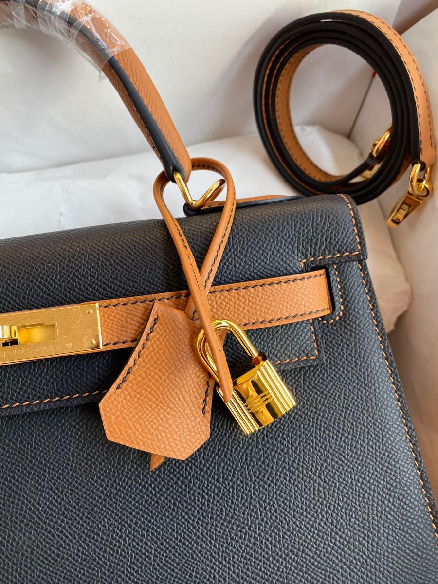 Hermes Kelly Sellier 28 Bicolor Bag in Black and Gold Epsom Calfskin - Image 4