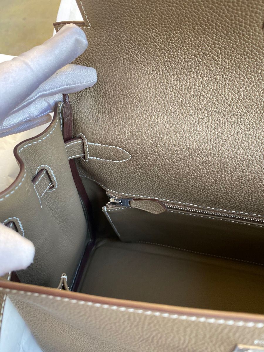 Hermes Kelly Retourne 32 Handmade Bag In Taupe Clemence Leather - Image 10