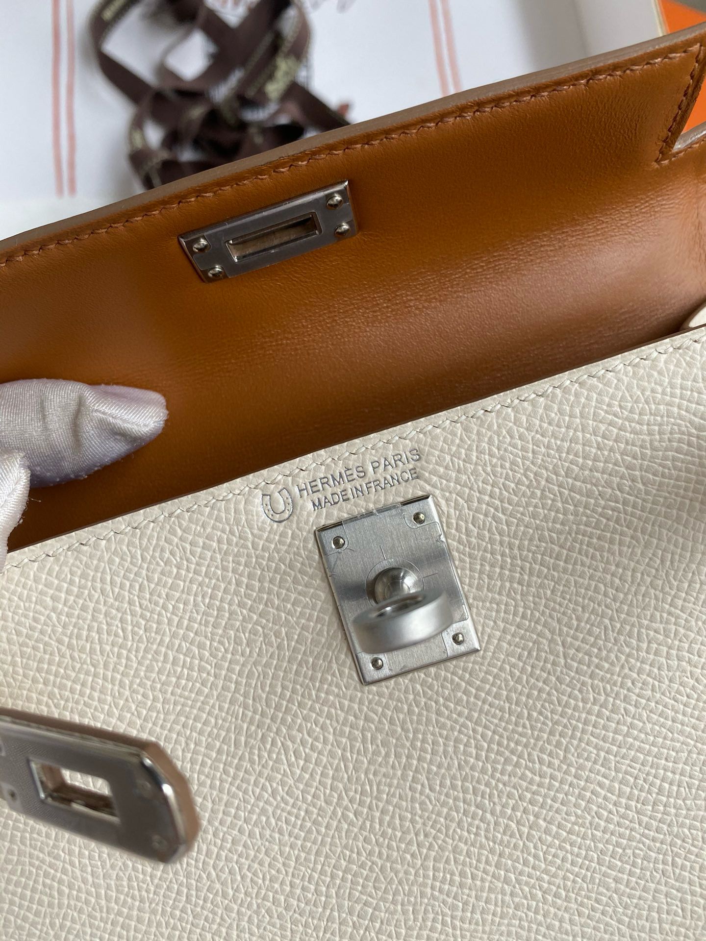 Hermes Kelly Mini II Verso Sellier Handmade Bag in Craie Epsom Calfskin - Image 9
