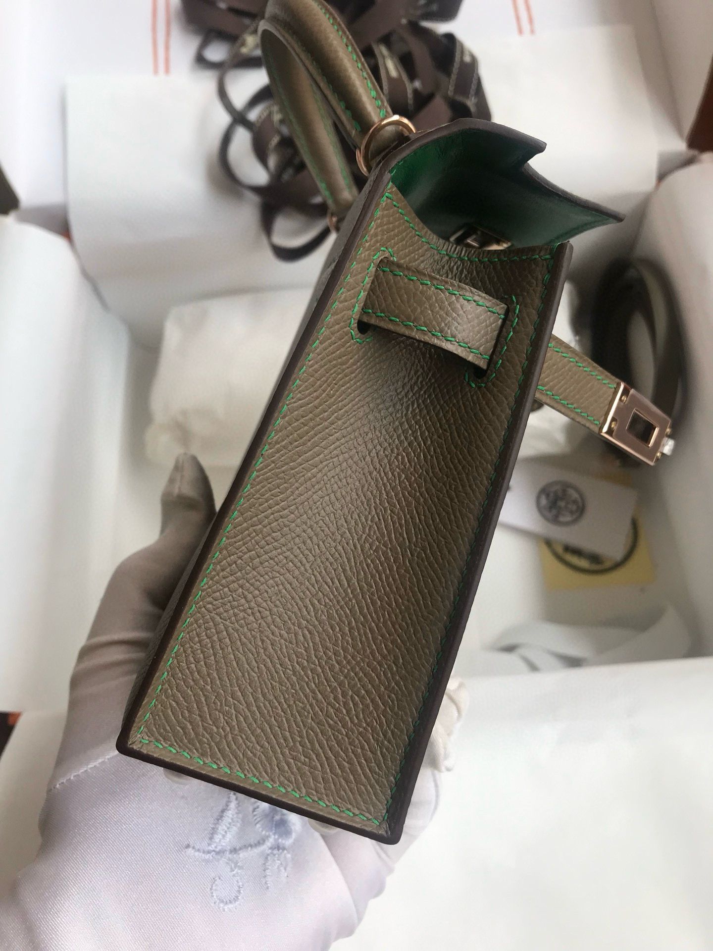 Hermes Kelly Mini II Sellier Verso Handmade Bag in Taupe and Bamboo Epsom Calfskin - Image 7