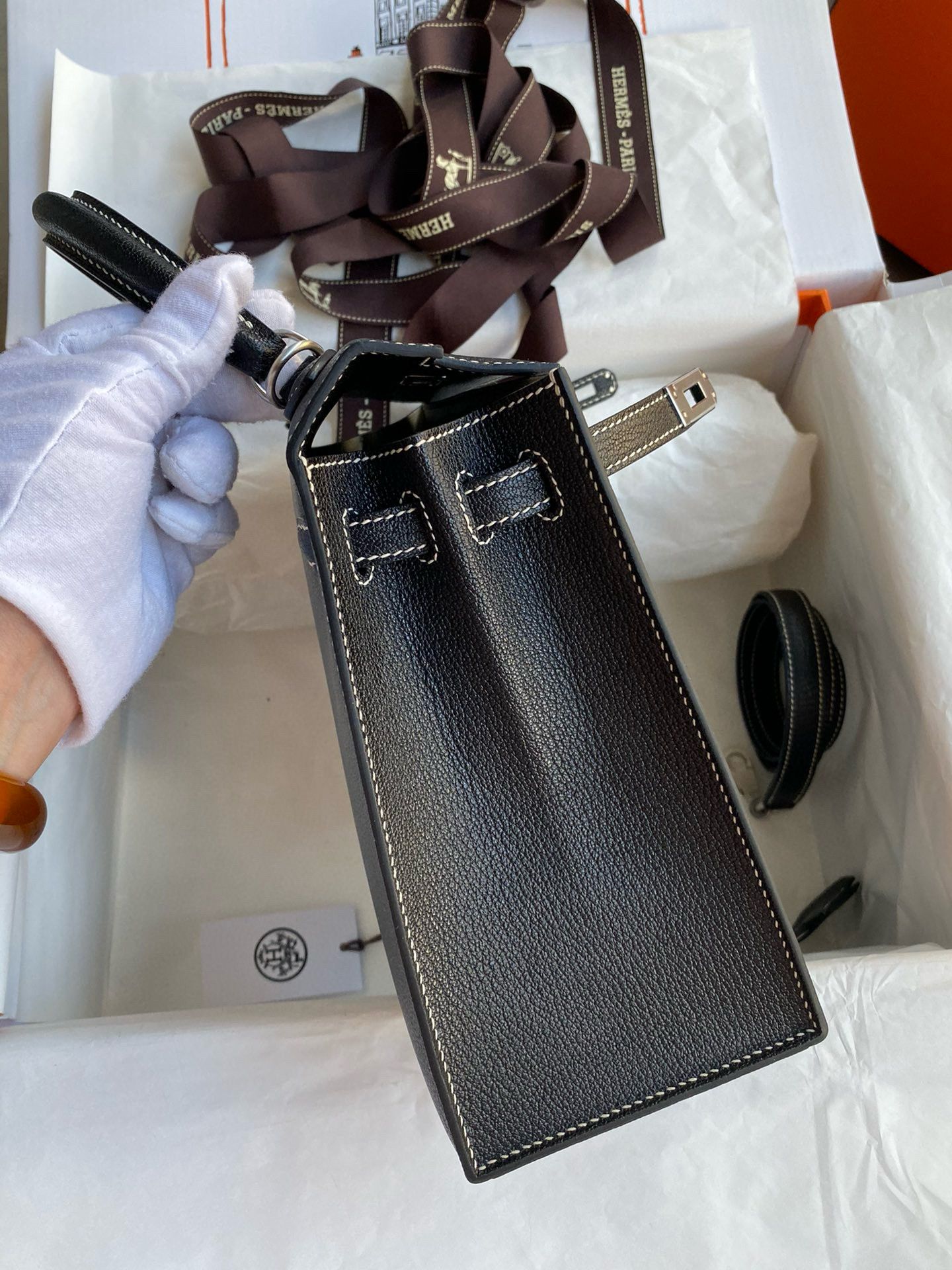 Hermes Kelly Sellier 25 Verso Handmade Bag in Black Mysore Chevre Goatskin - Image 6