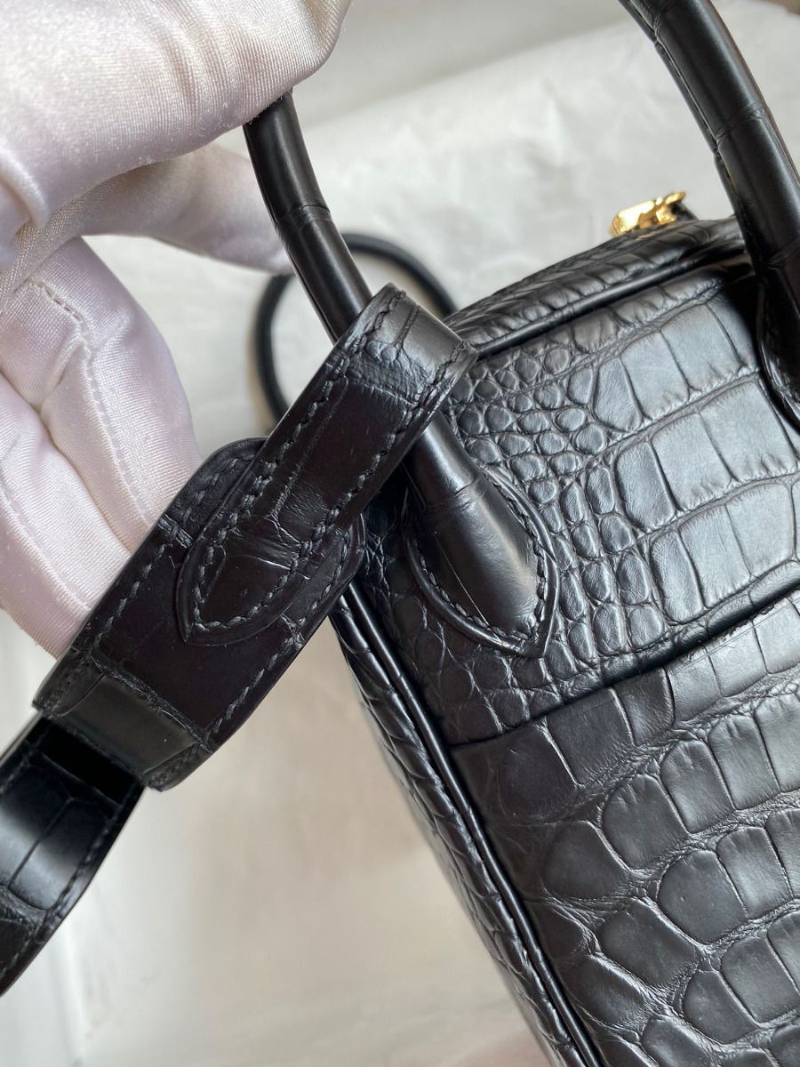 Hermes Mini Lindy Handmade Bag In Black Matte Alligator Leather - Image 7