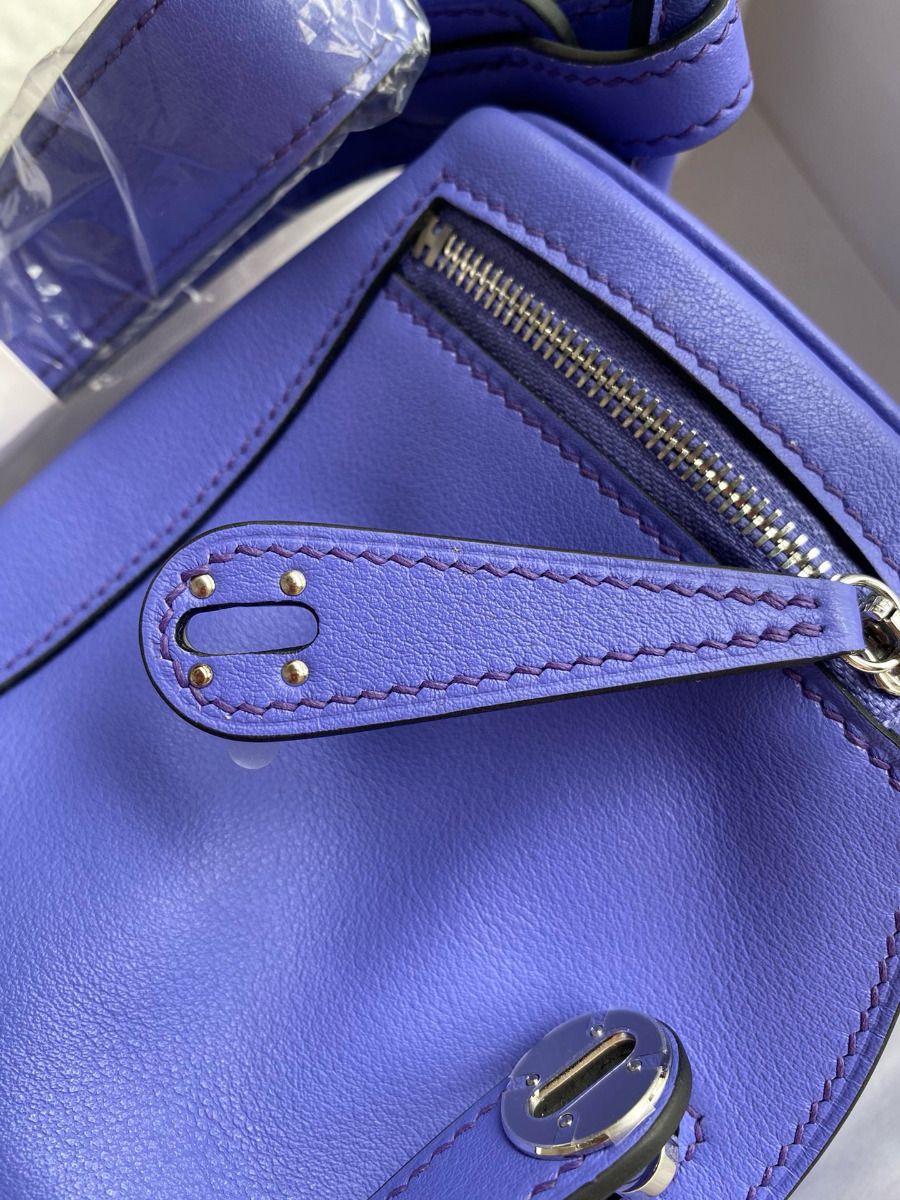 Hermes Mini Lindy Handmade Bag In Lilas Swift Leather - Image 6