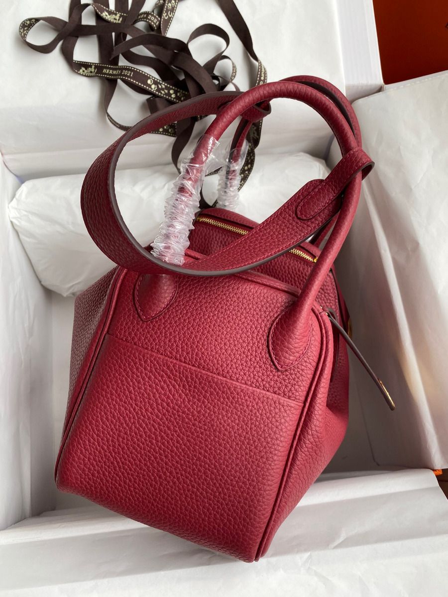 Hermes Lindy 26 Handmade Bag In Ruby Clemence Leather - Image 3