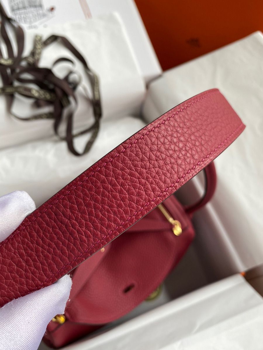 Hermes Lindy 26 Handmade Bag In Ruby Clemence Leather - Image 8