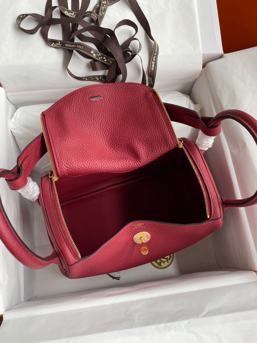 Hermes Lindy 26 Handmade Bag In Ruby Clemence Leather - Image 9
