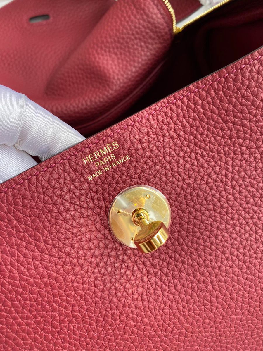 Hermes Lindy 26 Handmade Bag In Ruby Clemence Leather - Image 10