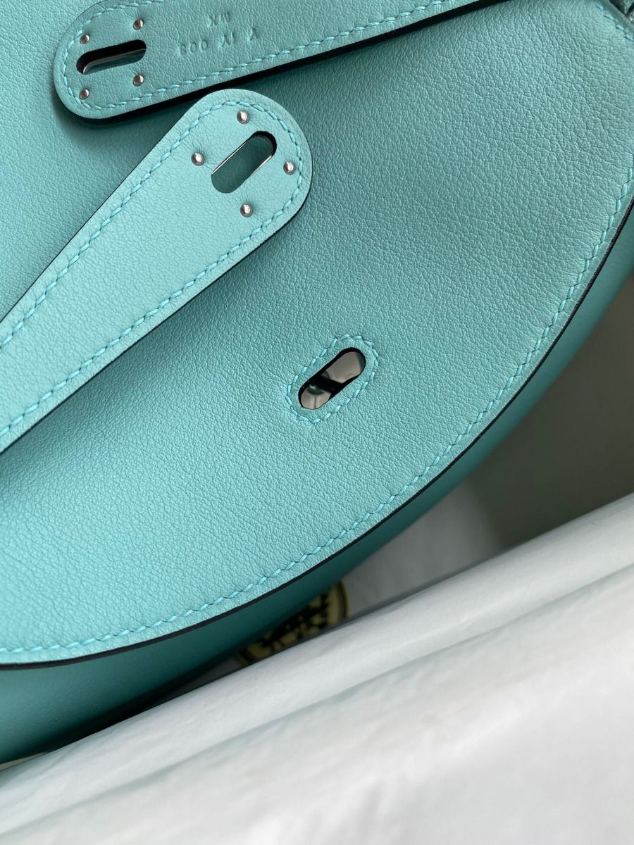 Hermes Lindy 26 Handmade Bag In Blue Atoll Swift Calfskin - Image 7