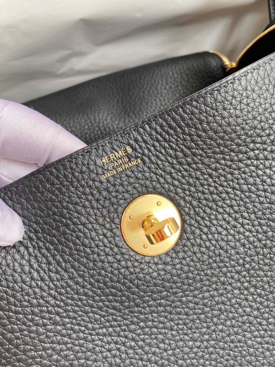 Hermes Lindy 30 Handmade Bag In Black Clemence Leather - Image 10
